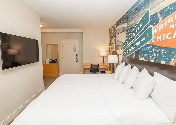 Versey Lincoln Park 3*