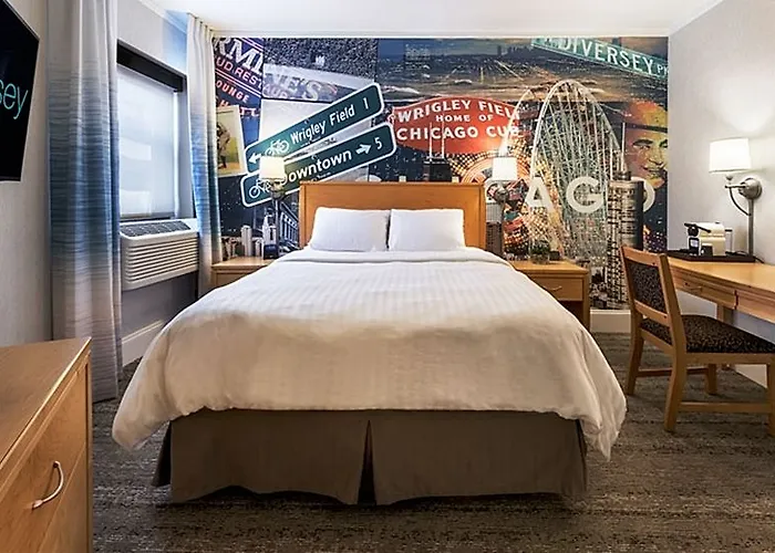 Hotel Versey Lincoln Park