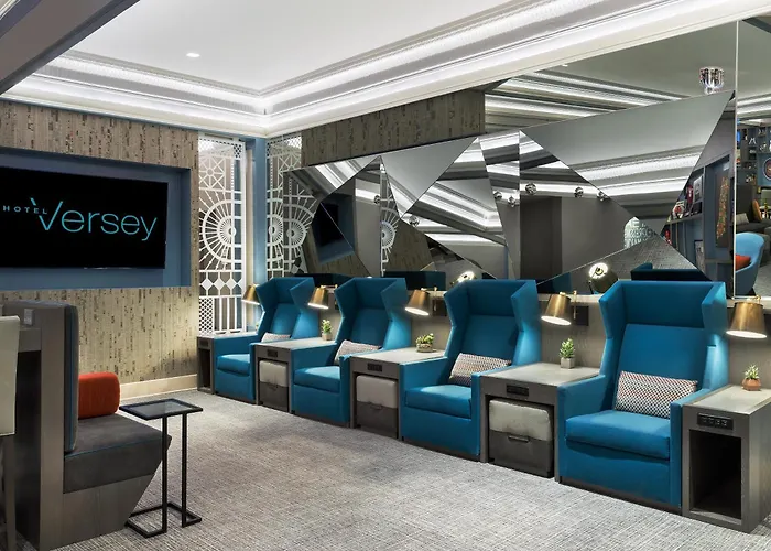 Hotel Versey Lincoln Park 3*