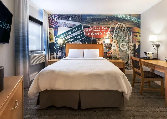 Hotel Versey Lincoln Park